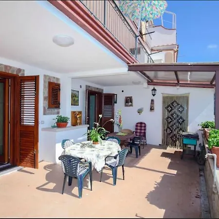 Concettina House * 라벨로